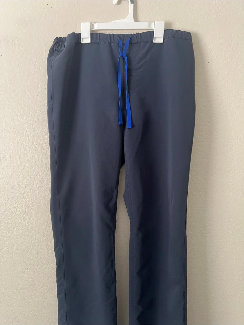 EUC FIGS Scrub Pants PO 2314 Night Sky in Size M
